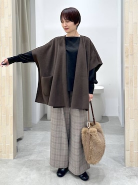 「アイテム（ポンチョ）」を使った、SuUさん（レディース・167cm）の秋コーディネート