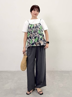 「Elura（エルーラ）のウッドハンドルペーパートート/646461（ハンドバッグ、ベージュ系）」を使った、SuUさん（レディース・167cm）の春コーディネート