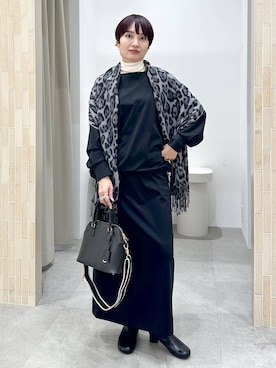 「アイテム（ストール/ショール）」を使った、SuUさん（レディース・167cm・40代）の秋コーディネート
