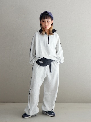 「JAM & LINK(ジャムアンドリンク)のハーフジップパイピング裏毛トレーナー(スウェット)」を使った、cononᐝさん(キッズ・131cm)の秋コーディネート