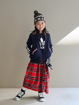 「アイテム（スカート）」を使った、cononᐝさん（キッズ・124cm）の秋コーディネート