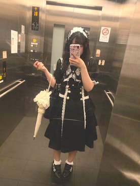 「アイテム（ヘアアクセサリー、ブラック系）」を使った、あるるさん（レディース・155cm）の春コーディネート