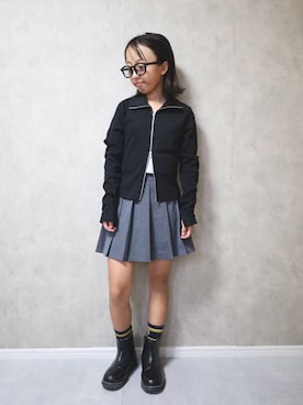 「アイテム（スカート）」を使った、m & s & nさん（キッズ・129cm）の秋コーディネート