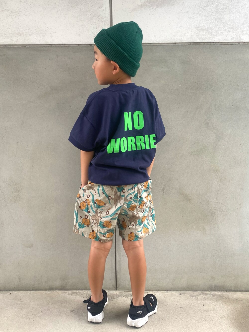 「バックプリント、ハーフパンツ、柄パンツ、ニット帽、ビーニー、プチプラ、夏コーデ、夏だ！Tシャツ着よう！、休日スタイル、エアリフト、ナイキ」｜「LOWRYS FARMのＵＳＡフロッキープリントＳＳ　960785（Tシャツ/カットソー、ブルー系）」を使った、m & s & nさん（キッズ・120cm）の夏コーディネートの1枚目の写真