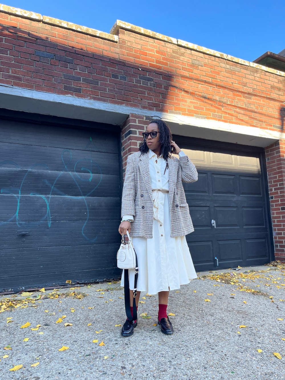 「BANANA REPUBLIC、longdress、fall style、fall、thrifted、wool、blazer」｜「Banana Republicのアイテム（ドレス、ベージュ系）」を使った、Cathia  Pazさん（レディース・157cm）の秋コーディネートの1枚目の写真