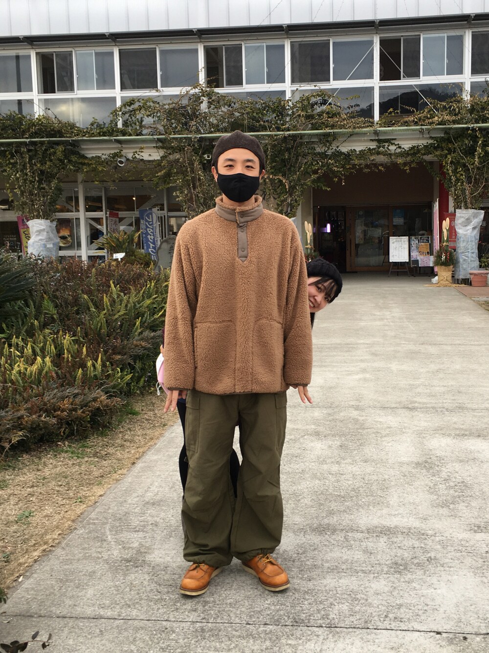 「UNIQLOのアイテム（ブルゾン、ブラウン系）」を使った、わんわんもこもこさん（メンズ・175cm）の冬コーディネートの1枚目の写真