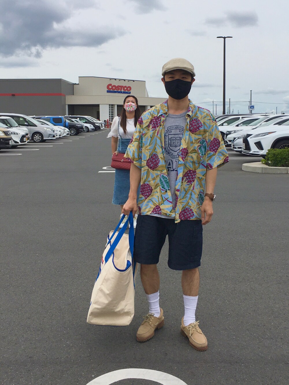 「reyn spoonerのアイテム（シャツ/ブラウス、イエロー系）」を使った、わんわんもこもこさん（メンズ・175cm）の夏コーディネートの1枚目の写真