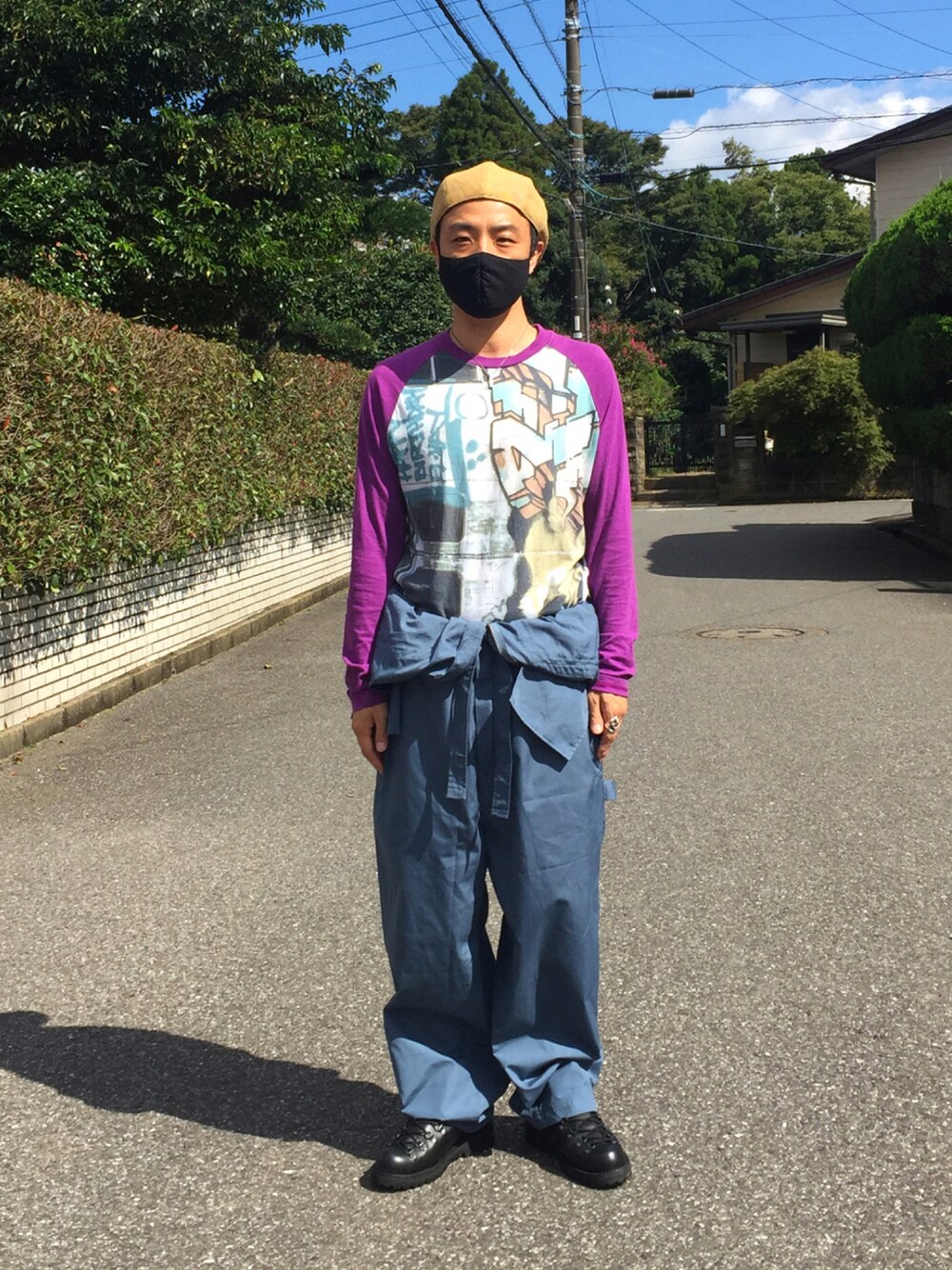 「今日のコーデ」｜「BALのアイテム（つなぎ/オールインワン、ブルー系）」を使った、わんわんもこもこさん（メンズ・175cm）の秋コーディネートの1枚目の写真