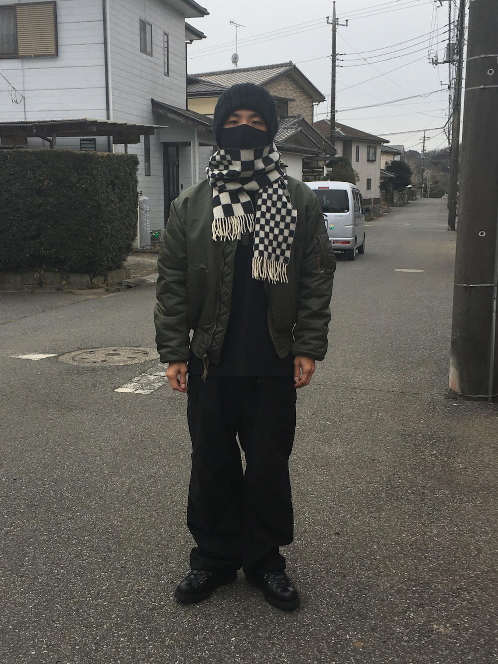 「ootd、ミリタリー」｜「Dannerのアイテム（ブーツ、ブラック系）」を使った、わんわんもこもこさん（メンズ・175cm）の冬コーディネートの1枚目の写真
