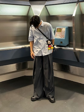 「Chikashitsu +（チカシツプラス）のアイテム（パンツ）」を使った、Kouyaさん（メンズ・170cm）の夏コーディネート