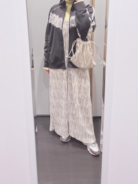 「アイテム（スニーカー、その他）」を使った、yuuaさん（レディース・154cm）の秋コーディネート