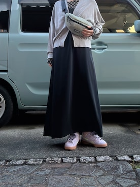 「LAKOLE（ラコレ）のフラワージャガードプルオーバー / 103371（Tシャツ/カットソー、ブラック系）」を使った、yuuaさん（レディース・154cm）の春コーディネート