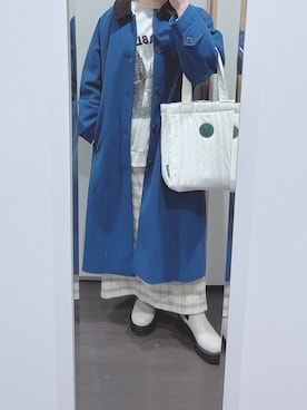 「アイテム（ステンカラーコート、ブルー系）」を使った、yuuaさん（レディース・154cm）の冬コーディネート