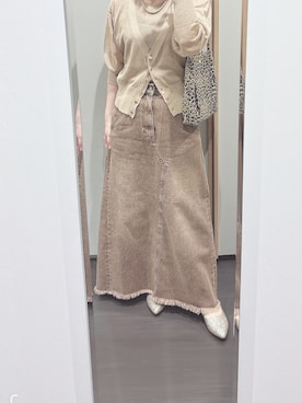 「アイテム（サンダル、ゴールド系）」を使った、yuuaさん（レディース・154cm）の秋コーディネート