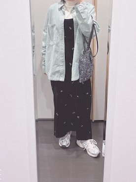 「アイテム（デニムジャケット、グリーン系）」を使った、yuuaさん（レディース・154cm）の秋コーディネート