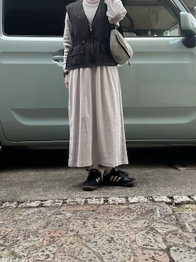 「Green　Parks（グリーンパークス）のSET2点シアーナイロンベスト+リブワンピース（ワンピース、グレー系）」を使った、yuuaさん（レディース・154cm）の春コーディネート