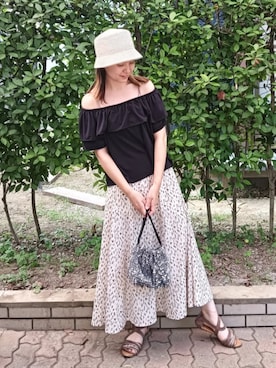 「UNIQLO（ユニクロ）の2WAYラッフルオフショルダーT（半袖）（Tシャツ/カットソー）」を使った、ゆーきさん（レディース・160cm・30代）の夏コーディネート