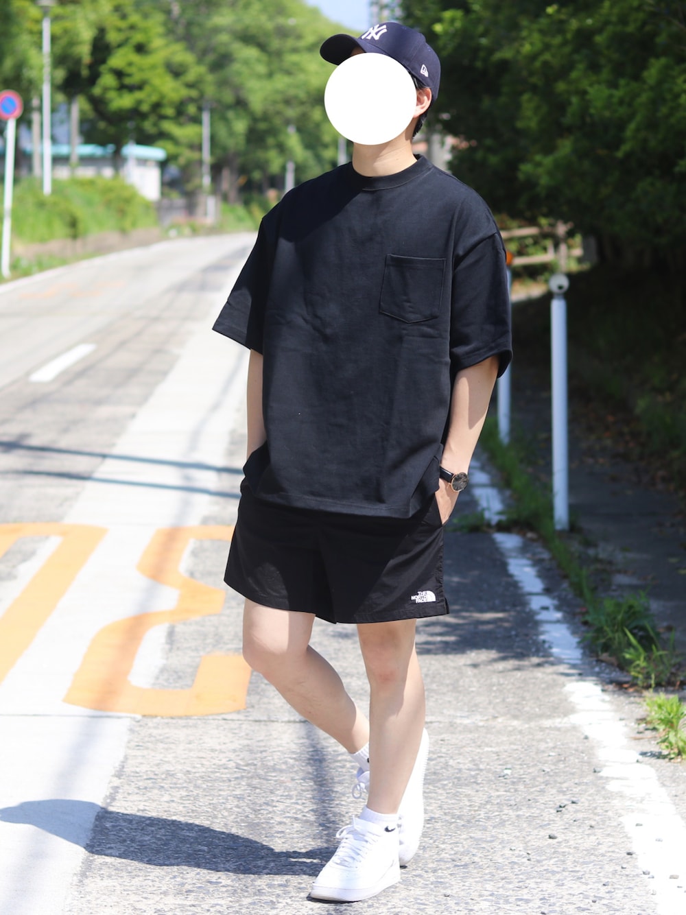 「大人カジュアル、休日スタイル、シンプル、ショートパンツ、シンプルコーデ、NIKE、ファッションの力を信じよう、夏コーデ、キャップ、韓国ファッション、スニーカー」｜「NEW ERAのニューエラ キャップ サイズ調整 9FORTY NEW ERA（キャップ、ブルー系）」を使った、しんごさん（メンズ・175cm）の夏コーディネートの1枚目の写真