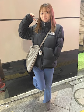 「ブルーコーデ」｜「アイテム（スリッポン）」を使った、ニミコさん（レディース・168cm）の冬コーディネート