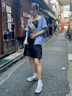 「ビッグシャツ」｜「アイテム（スリッポン）」を使った、ニミコさん（レディース・168cm）の夏コーディネート