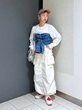 「アイテム（バックパック/リュック、シルバー系）」を使った、milkさん（レディース・160cm）の春コーディネート