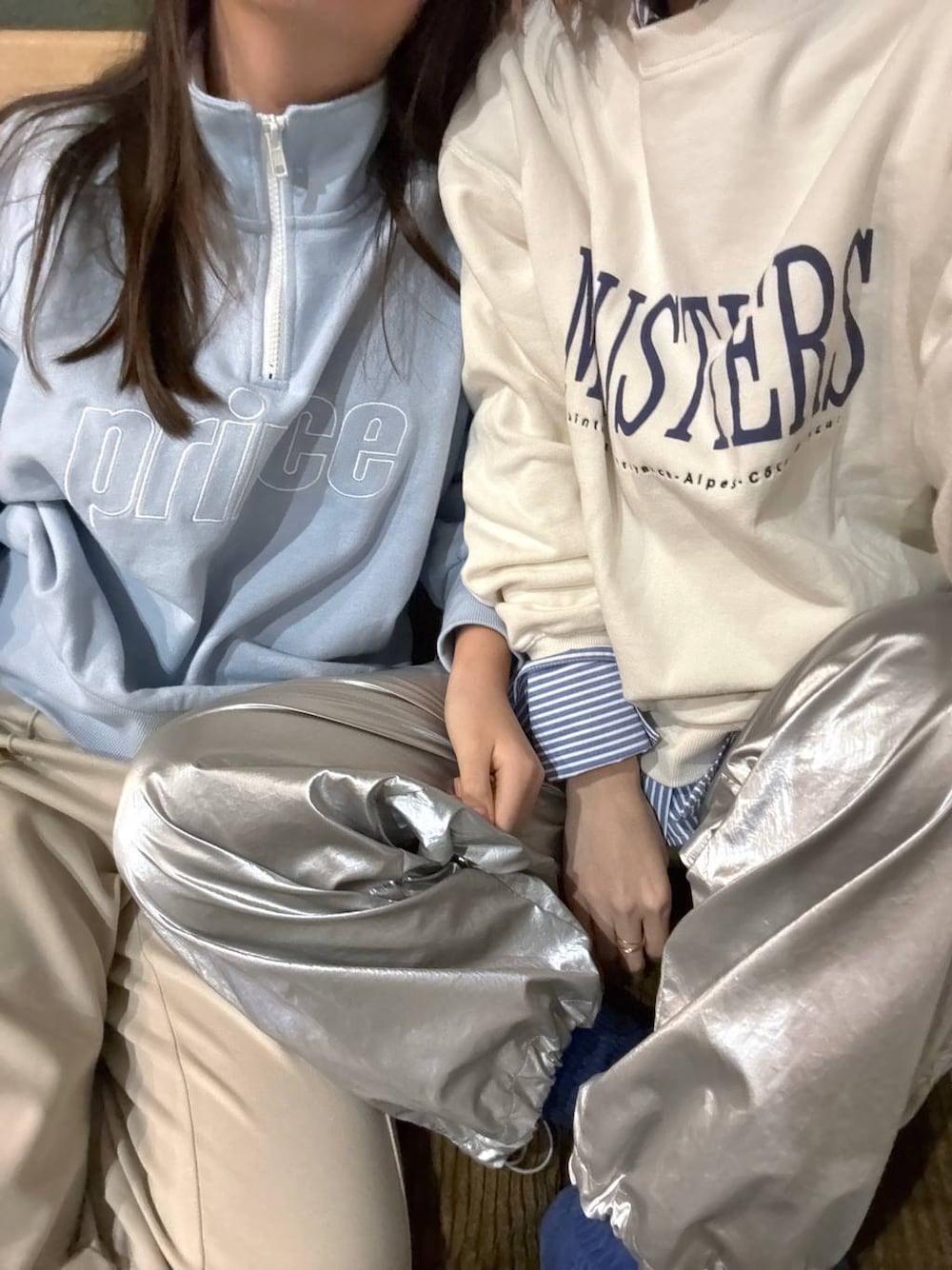 「ジュニア/ティーンズ、親子コーデ、女子ウケ、個性派、差し色コーデ、ママコーデ、冬コーデ、ローリーズスタイル_LOWRYS FARM、公認インフルエンサー_LOWRYS FARM、大人女子カジュアル_LOWRYS FARM、カジュアル、メガネ、LOWRYS FARM、着痩せ・細見え、秋冬新作」｜「LOWRYS FARMのprinceハーフＺＩＰプルオーバー　290633（スウェット、ブルー系）」を使った、milkさん（キッズ・150cm）の冬コーディネートの1枚目の写真