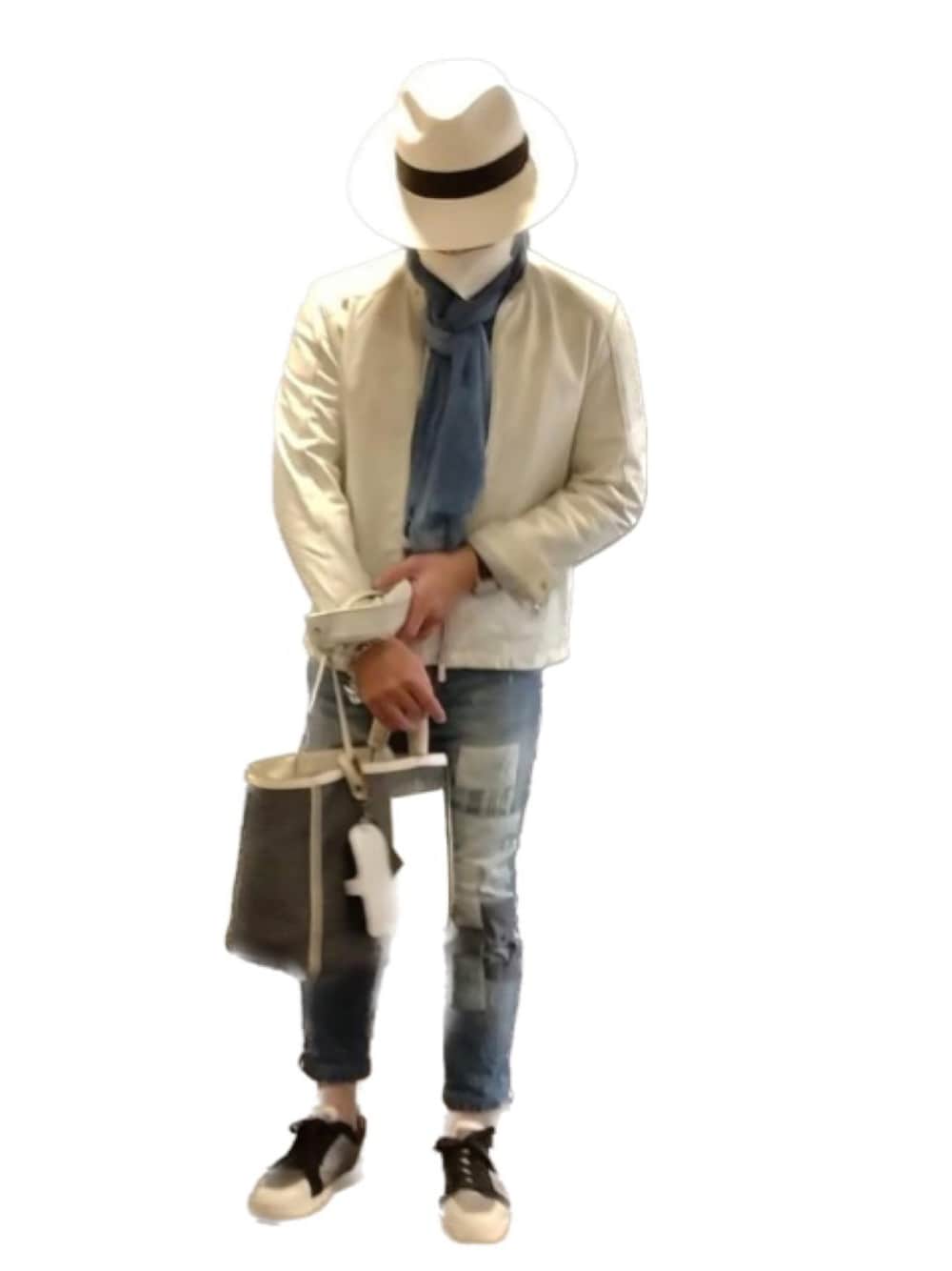 「ハット、ハットコーデ、ホワイトハット、ホワイトライダース、ライダース」｜「no brandのアイテム（ハット、ホワイト系）」を使った、エースさん（メンズ・170cm）の秋コーディネートの1枚目の写真