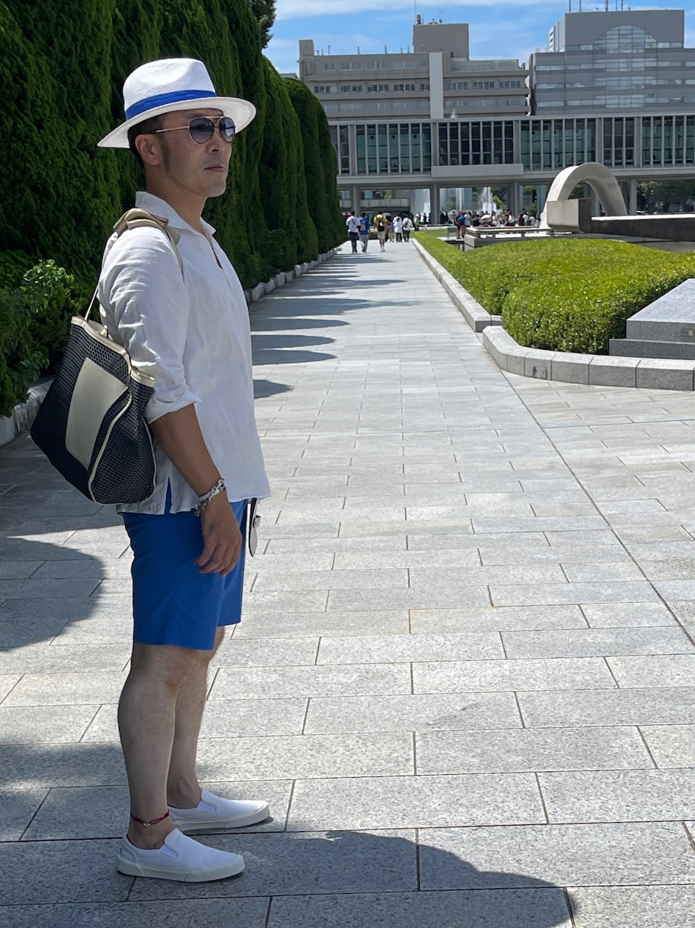 「ハット、ハーフパンツ、夏コーデ」｜「no brandのアイテム（ハット、ホワイト系）」を使った、エースさん（メンズ・170cm）の夏コーディネートの1枚目の写真