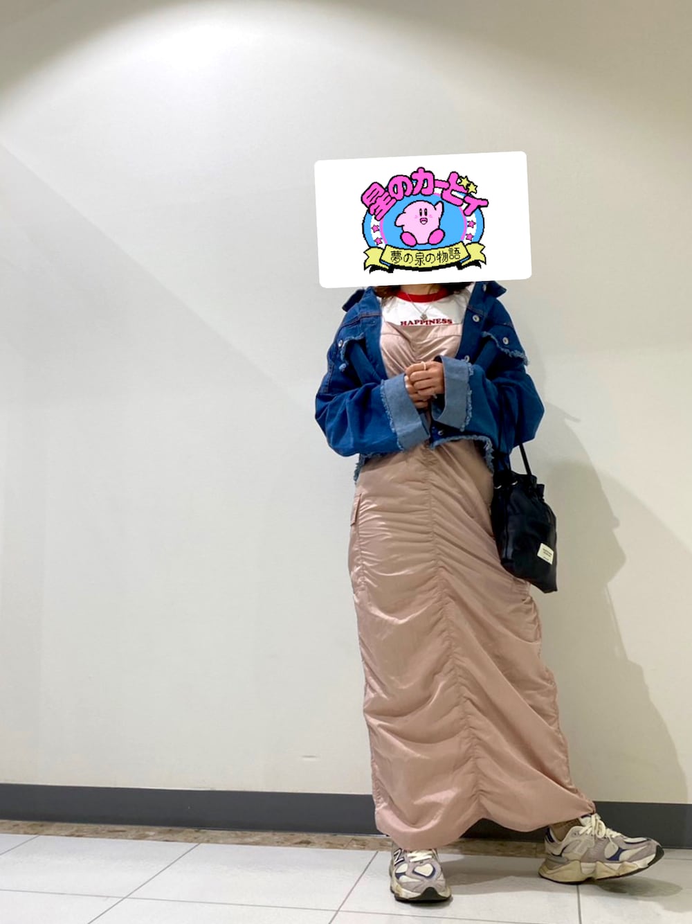 「オトナカワイイ、ゆるコーデ、オトナ女子、夏服、Tシャツコーデ、デニムジャケット、スニーカーコーデ、いいね、save、フォローお願いします🤑、ネイビー、ピンク、UT、チャオパニックティピー(CIAOPANIC TYPY)、リンガーTシャツ」｜「le ELMiのRoll-up fringe denim jacket / ロールアップ フリンジ デニムジャケット【セットアップ対応】（デニムジャケット、ブルー系）」を使った、あきなさん（骨格ウェーブ・レディース・161cm）の春コーディネートの1枚目の写真