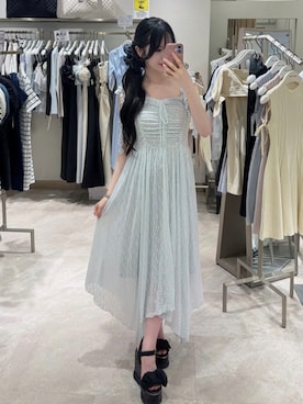 「ROYAL PARTY（ロイヤルパーティー）のフラワーレースランダムギャザーロングワンピース（ワンピース、ブルー系）」を使った、ROYALPARTYさん（レディース・155cm）の夏コーディネート