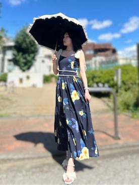 「ROYAL PARTY（ロイヤルパーティー）のオリジナルフラワー配色リボンフレアワンピース（ワンピース、ブルー系）」を使った、ROYALPARTYさん（レディース・155cm）の夏コーディネート