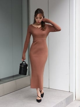 「タイトシルエット」｜「アイテム（パンプス）」を使った、ROYALPARTYさん（レディース・158cm）の秋コーディネート