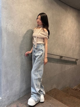 「ROYAL PARTY（ロイヤルパーティー）のフラワー刺しゅうワイドデニムパンツ（デニムパンツ、ブルー系）」を使った、ROYALPARTYさん（レディース・158cm）の夏コーディネート