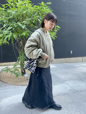 「リバーシブル」｜「アイテム（ジャンパースカート）」を使った、えぐっちょさん（レディース・155cm）の秋コーディネート