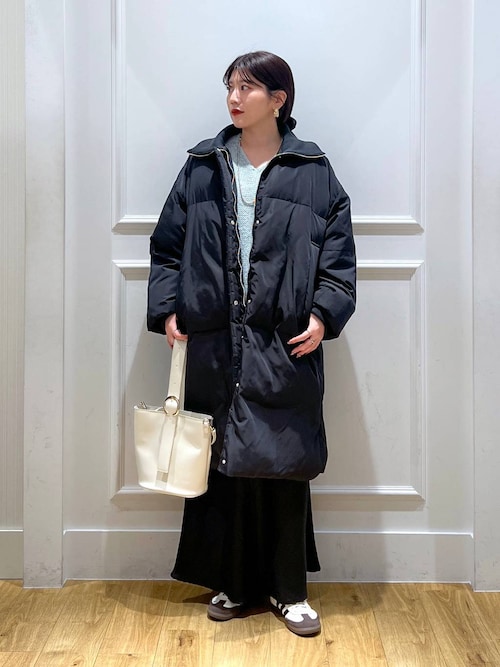 新品未使用タグ付apart by lowrysハイネックリブナカワタロングコート item_286775_main_52_1732704514.jpg
