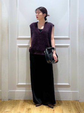 「アイテム（ベスト、レッド系）」を使った、mahoさん（レディース・162cm）の秋コーディネート