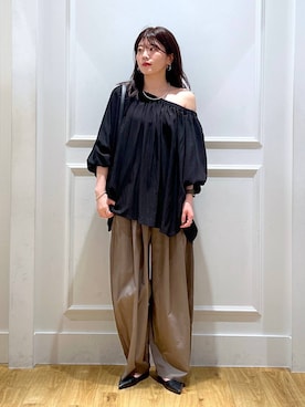 「A part by（アパートバイ）のスクエアミニショルダー（ショルダーバッグ）」を使った、mahoさん（レディース・162cm）の秋コーディネート