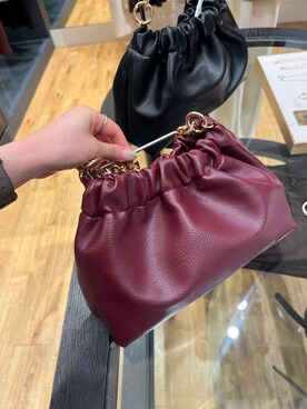 「アイテム（バッグ、レッド系）」を使った、mahoさん（レディース・162cm）の夏コーディネート