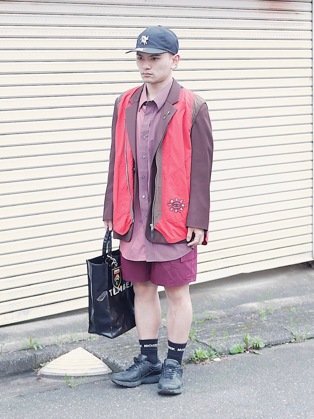 「低身長男子、soe、gu×undercover、uniform experiment、KIJIMA TAKAYUKI、ポケモン、2002R、黒キャップ、Vネックベスト、メッシュベスト、テーラードジャケット、短パン、ロングシャツ、黒ソックス」｜「ブログ・YouTubeのアイテム（その他、その他）」を使った、小柄の小松@162cmさん（メンズ・162cm）の春コーディネートの1枚目の写真
