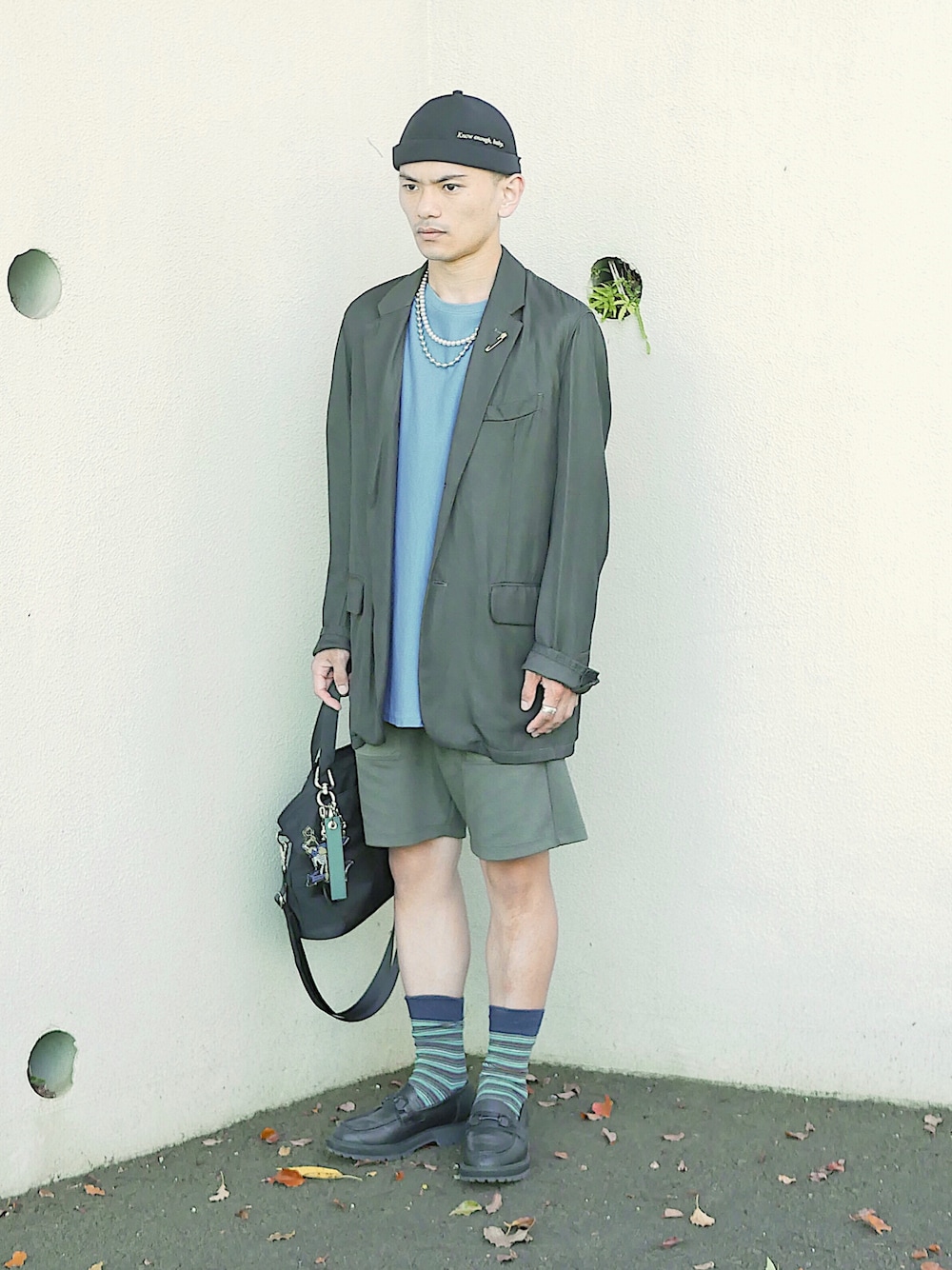 「低身長、低身長男子、低身長コーデ、soe、gu×undercover、JW Anderson x UNIQLO、agnes b.、アニエスベー、uniform experiment、テーラードジャケット、ロングジャケット、カーキジャケット、短パン、セットアップ風、セットアップスタイル」｜「ブログ・YouTubeのアイテム（その他、その他）」を使った、小柄の小松@162cmさん（メンズ・162cm）の秋コーディネートの1枚目の写真