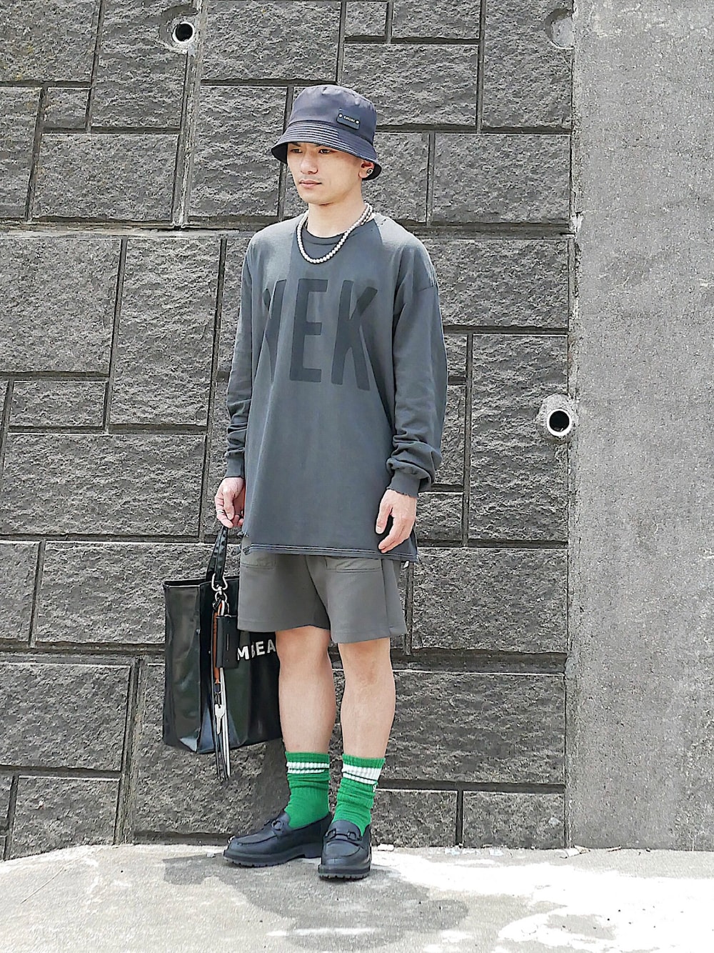 「低身長、低身長男子、低身長コーデ、低身長ファッション、soe、gu×undercover、パールネックレス、プリントT、プリントTシャツ、短パン、柄ソックス、ラインソックス、ロングソックス、ビットローファー、ローファー×靴下」｜「ブログ・YouTubeのアイテム（その他、その他）」を使った、小柄の小松@162cmさん（メンズ・162cm）の夏コーディネートの1枚目の写真