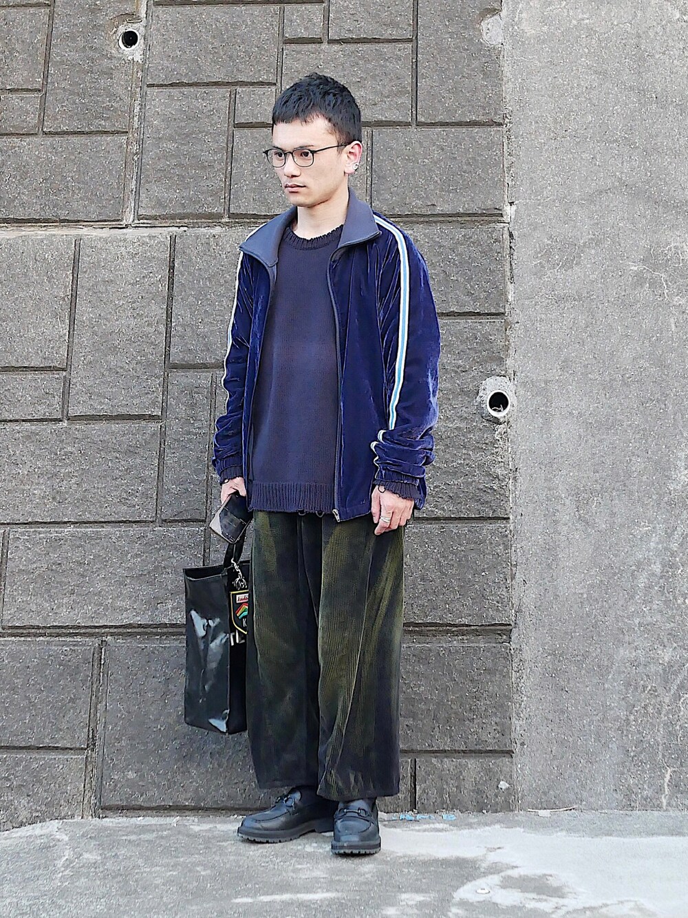 「低身長、低身長男子、低身長コーデ、低身長ファッション、soe、ベロアジャケット、コーデュロイパンツ、クロップドパンツ、ビットローファー」｜「ブログ・YouTubeのアイテム（その他、その他）」を使った、小柄の小松@162cmさん（メンズ・162cm）の春コーディネートの1枚目の写真