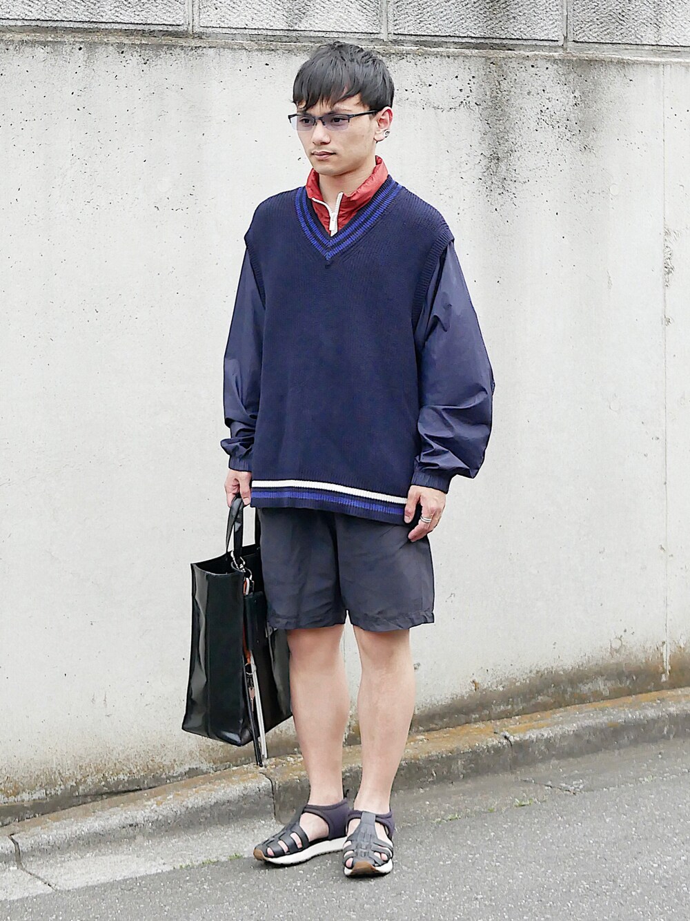「低身長男子、soe、GUコーデ、JW Anderson x UNIQLO、Paul Smith、kaiko、トラックジャケット、ナイロンパーカー、チルデンニット、短パン、水着、グルカサンダル、レザーサンダル、pvcバッグ、リメイク」｜「ブログ・YouTubeのアイテム（その他、その他）」を使った、小柄の小松@162cmさん（メンズ・162cm）の夏コーディネートの1枚目の写真