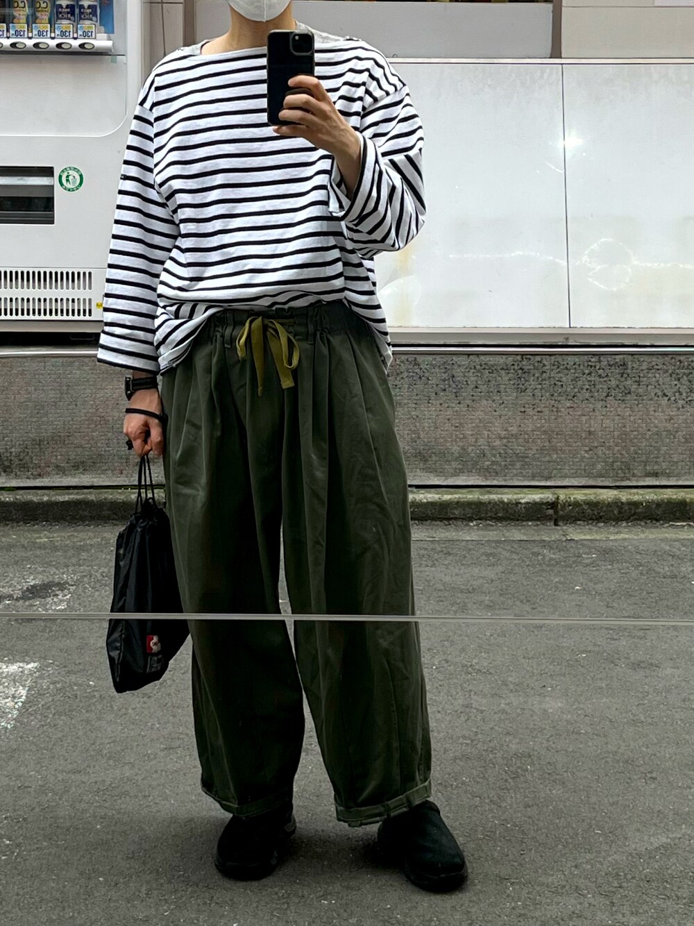 is-ness（イズネス）の「BALLOON EZ PANTS / バルーンイージー