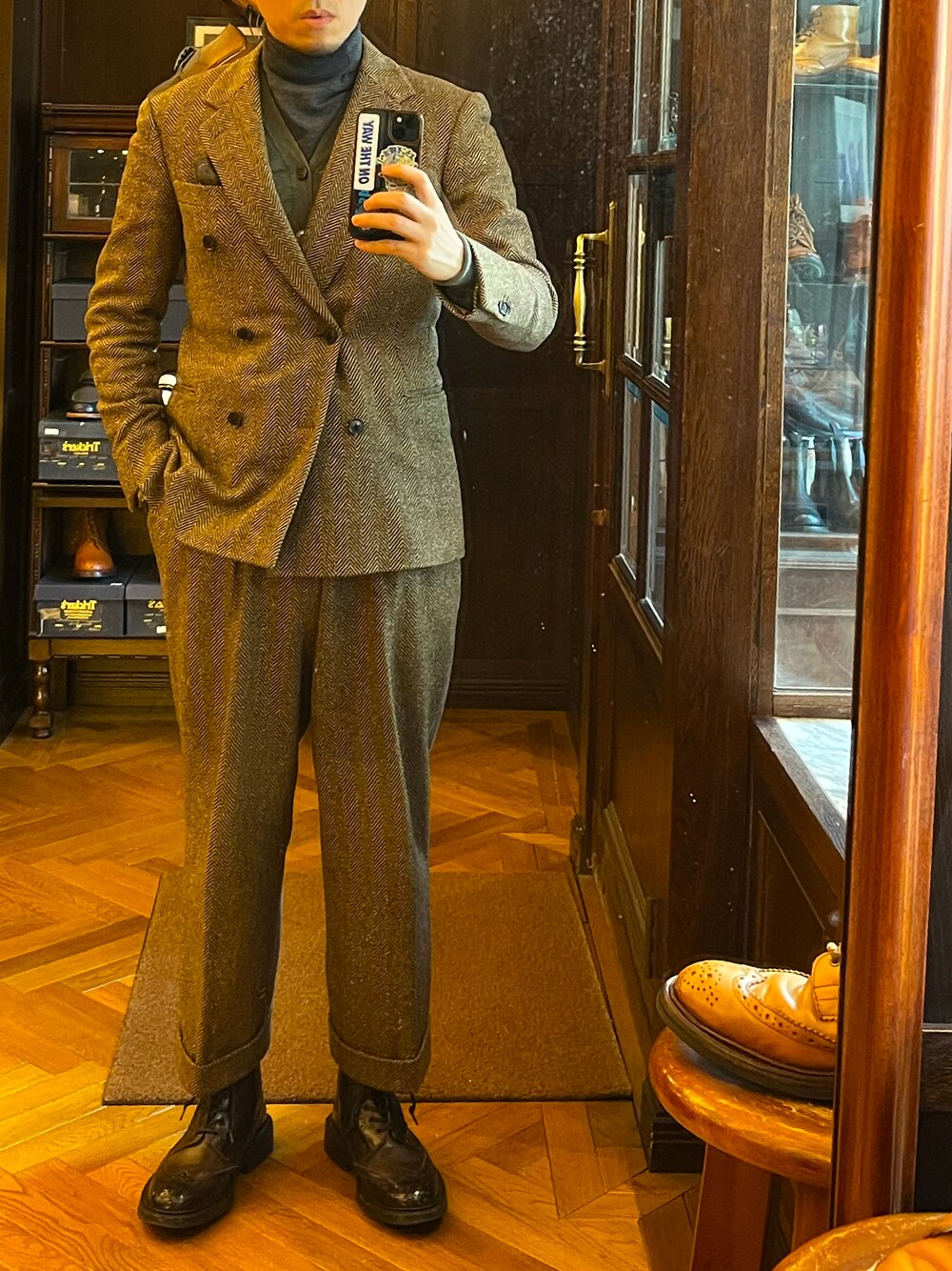 TOMORROWLAND のスーツセットを使った人気ファッションコーディネート