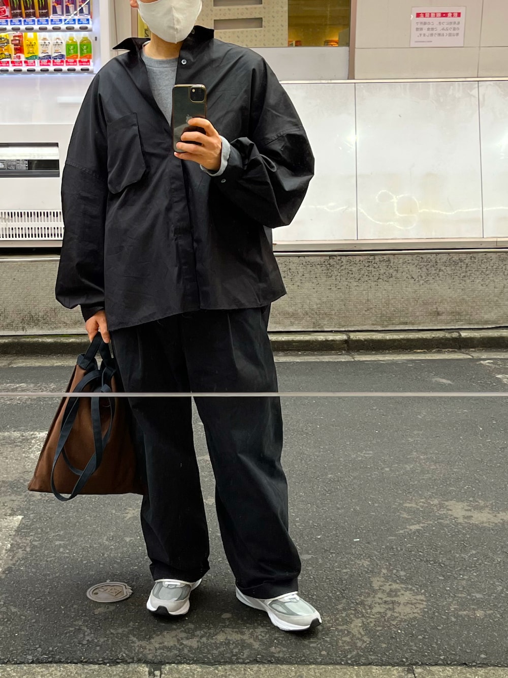 DA(Tricker's 青山)|NEW BALANCEのスニーカーを使ったコーディネート