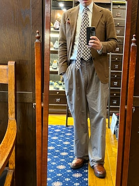 DAさんの（Tricker's | トリッカーズ）を使ったコーディネート