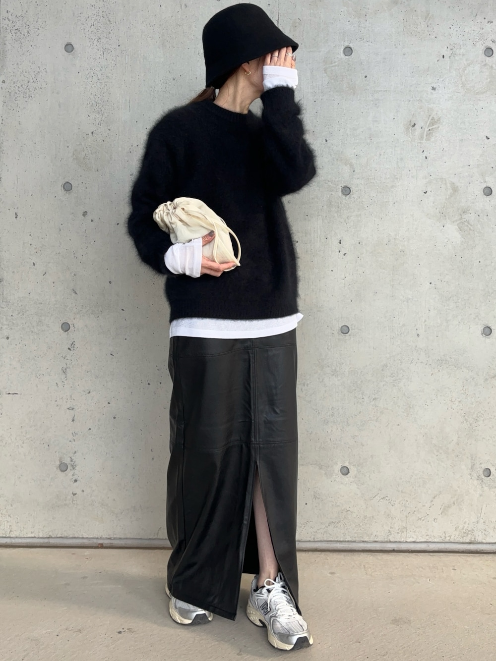 ENOF イナフ twill mini bag 巾着 ENOF（イナフ）の「twill mini bag（ハンドバッグ）」 - WEAR