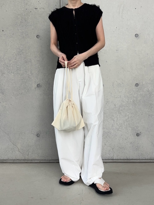 enof twill mini bag White　ツイルミニバッグ　巾着 ENOF（イナフ）の「twill mini bag（ハンドバッグ）」 - WEAR