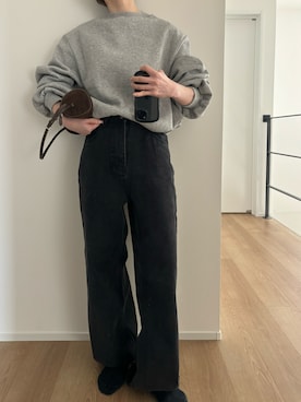 「evernavy（エバーネイビー）の《新サイズ追加/5サイズ展開》カーブデニムパンツ【S/SP/M/L/XL】（デニムパンツ、ブラック系）」を使った、Aさん（レディース・156cm）の春コーディネート